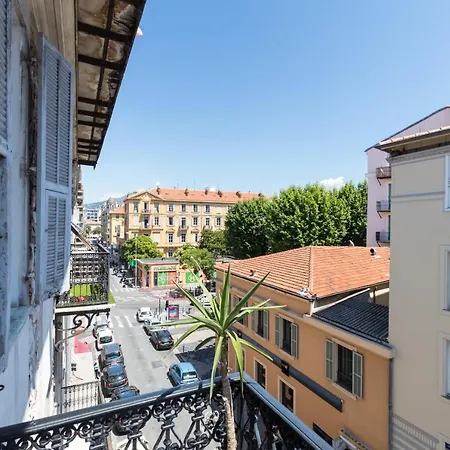 Maccarani Apartment *