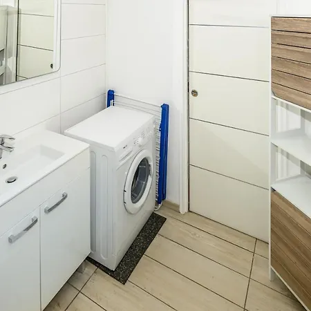 Maccarani Apartment *